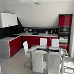Pearl Sunshine Appartments 公寓 普里莫尔斯科