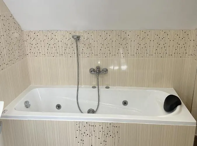 Pearl Sunshine Appartments * 프리모르스코