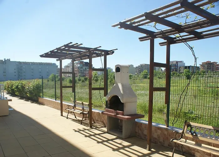 Pearl Sunshine Appartments * 프리모르스코