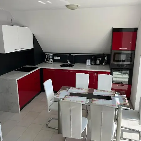 Pearl Sunshine Appartments Апартамент Приморско