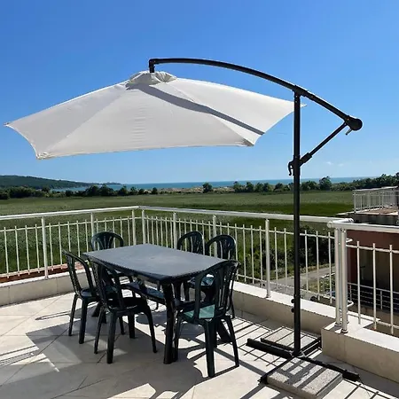 Pearl Sunshine Appartments Апартамент Приморско